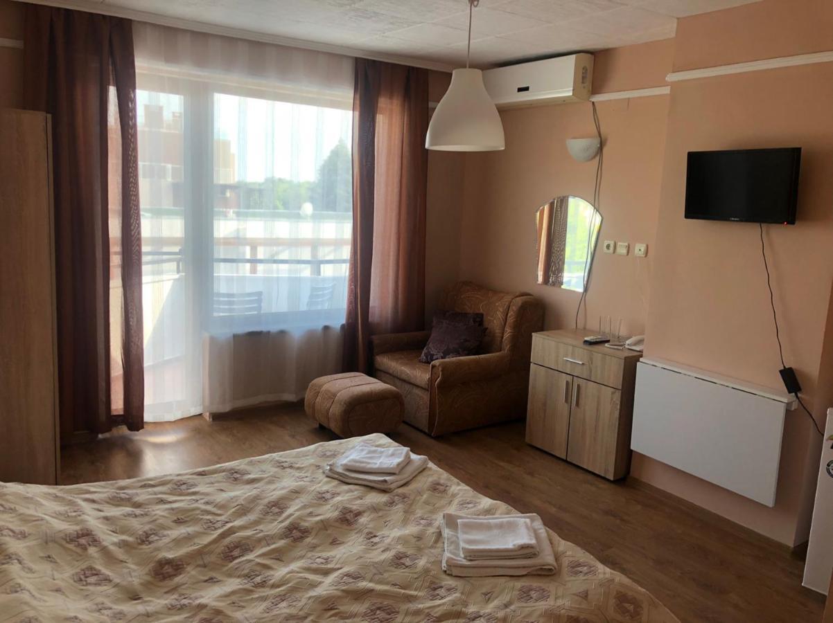 Family Hotel Saint Peter Saints Constantine and Helena Екстер'єр фото