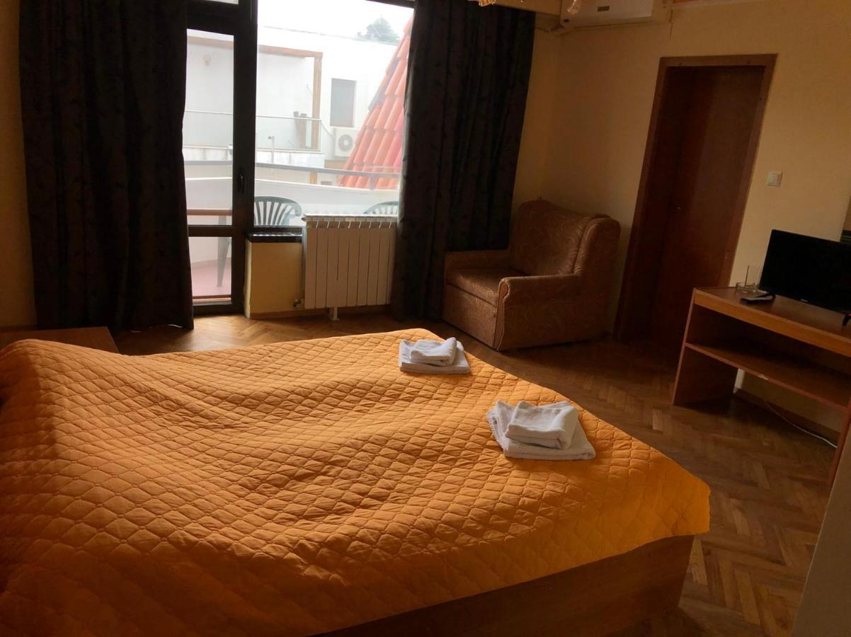 Family Hotel Saint Peter Saints Constantine and Helena Екстер'єр фото