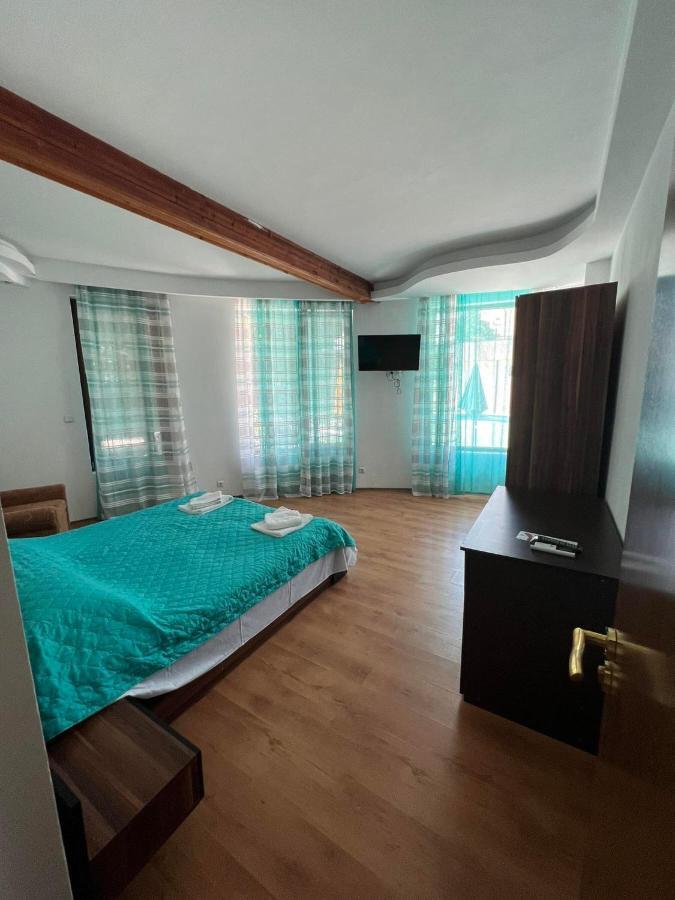 Family Hotel Saint Peter Saints Constantine and Helena Екстер'єр фото