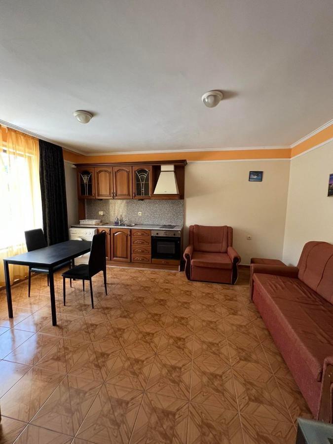 Family Hotel Saint Peter Saints Constantine and Helena Екстер'єр фото