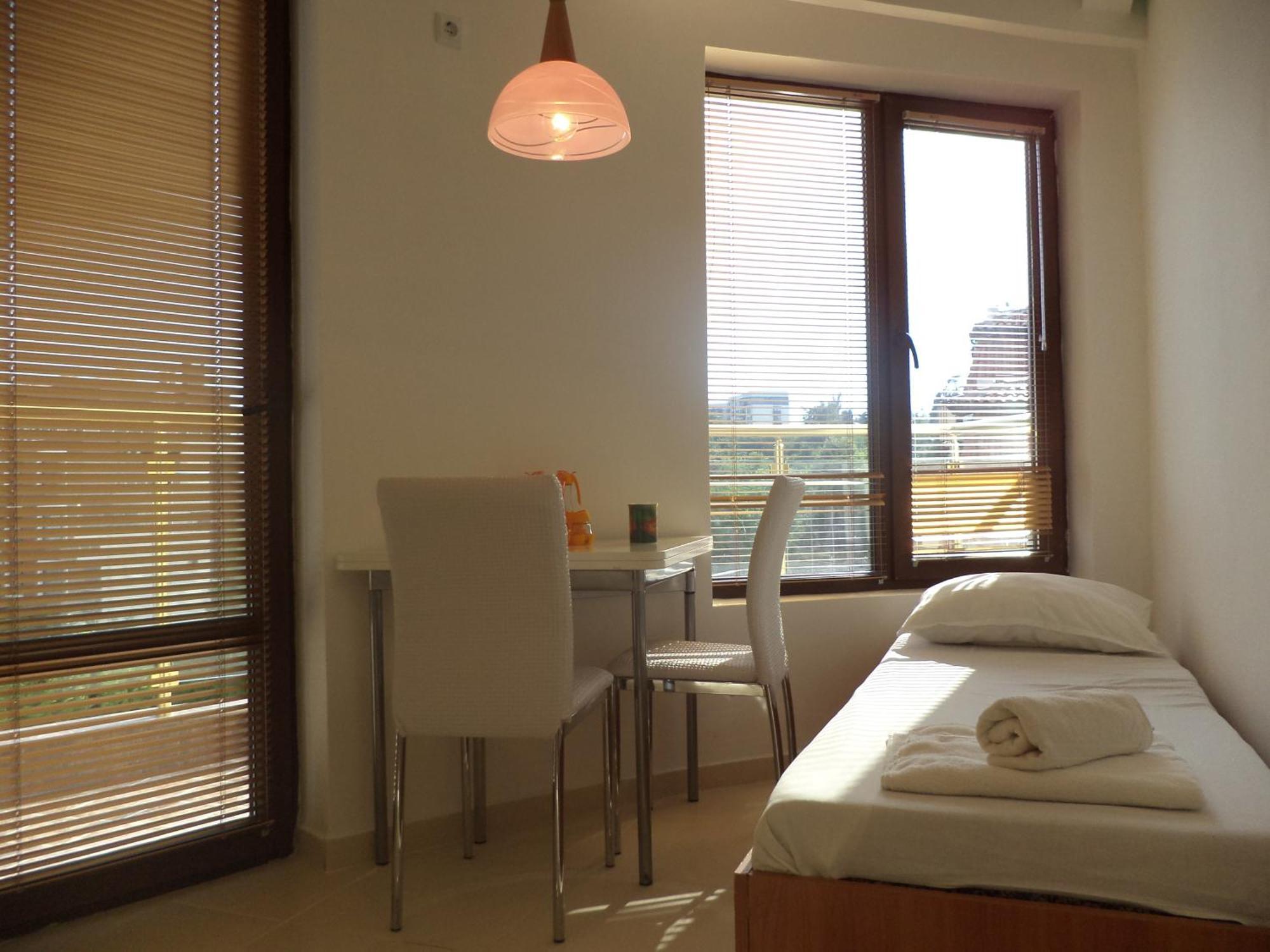 Family Hotel Saint Peter Saints Constantine and Helena Екстер'єр фото